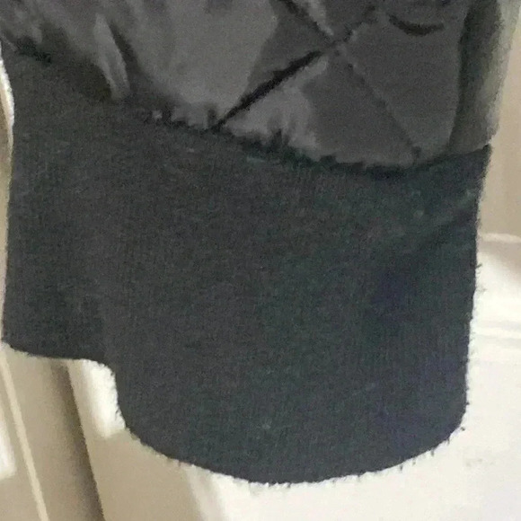 Saks Fifth Avenue womans cropped black quilted puffy coat jacket Medium - Picture 9 of 14